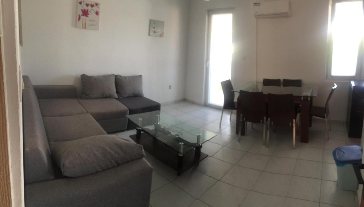 Apartmani Nerko Pag Town Exterior photo